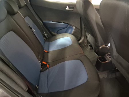 2019 Hyundai i10 - thumbnail 8