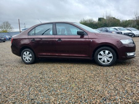 2013 Skoda Rapid - thumbnail 4