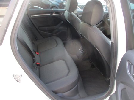 2018 Audi A3 - thumbnail 10