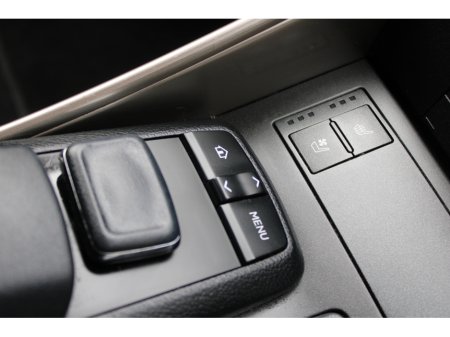 2015 Lexus IS 300 h - thumbnail 15