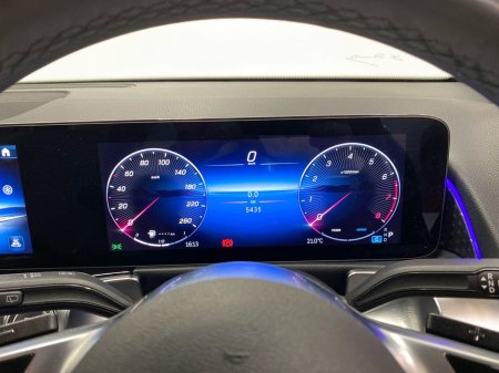 2025 Mercedes-Benz GLB - thumbnail 9