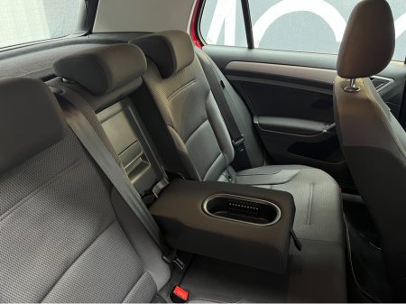 2016 Volkswagen Golf €15950 2016 VOLKSWAGEN GOLF TSI TE BLUEMOTION CONFORT LINE 1.2 AUTOMATIC / CRUISE CONTROL  / REVERSE CAMERA / AND MORE €15,950 thumbnail