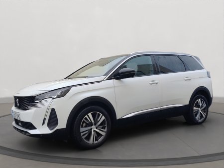 2025 Peugeot 5008 - €48,950