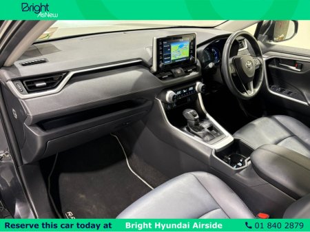 2022 Toyota Rav4 RAV4 HYBRID SOL 4DR AUTO €38,950 thumbnail