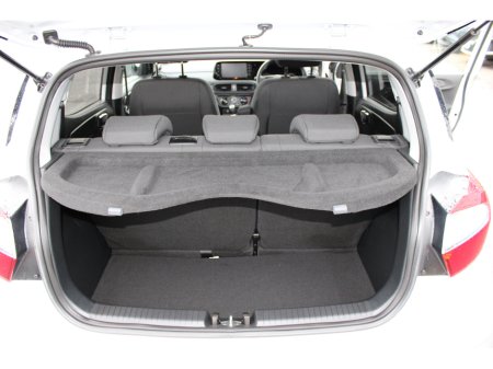 2023 Hyundai i10 i10 Deluxe Plus €17,950 thumbnail