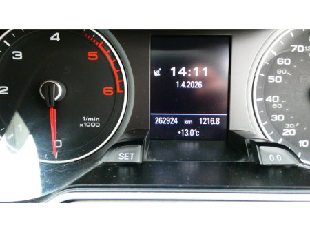 2015 Audi A4 - thumbnail 4