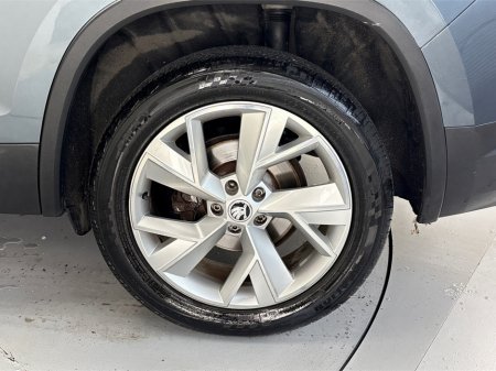 2018 Skoda Kodiaq STYLE 2.0 TDI 150HP DSG**7 SEATER**PANORAMIC SUNROOF**BLACK LEATHER INTERIOR**TOUCH SCREEN MEDIA DISPLAY**REVERSE CAMERA**PARKING SENSORS**DUAL CLIMATE CONTROL**APPLE CARPLAY** €23,995 thumbnail