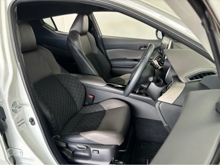 2020 Toyota C-HR - thumbnail 6