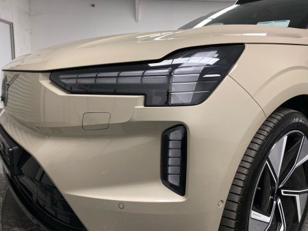 2026 Volvo EX90 - thumbnail 10