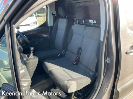 2022 Peugeot Partner - thumbnail 10