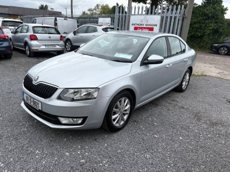 2016 Skoda Octavia COMBI AMBITION 1.6TDI 110HP DSG €10,950 thumbnail