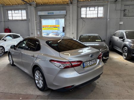 2020 Toyota Camry - thumbnail 12