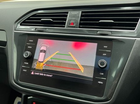 2023 Volkswagen Tiguan - thumbnail 20