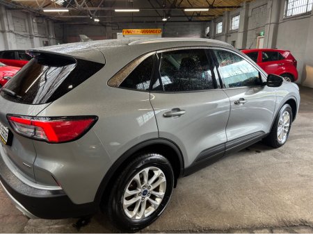 2023 Ford Kuga TITANIUM 2.5 PHEV 225 S6.2 €23,499 thumbnail