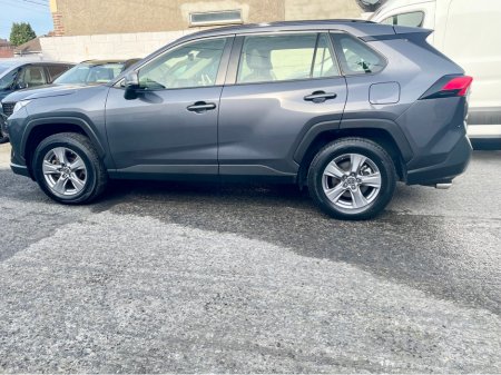 2024 Toyota Rav4 - thumbnail 27