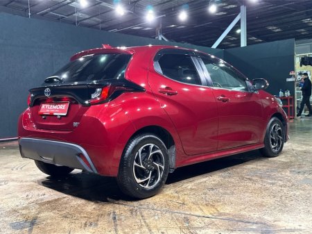 2021 Toyota Yaris 1.5 HYBRID - ALLOY WHEELS- REAR CAMERA €15,950 thumbnail