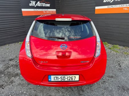 2017 Nissan Leaf - thumbnail 5