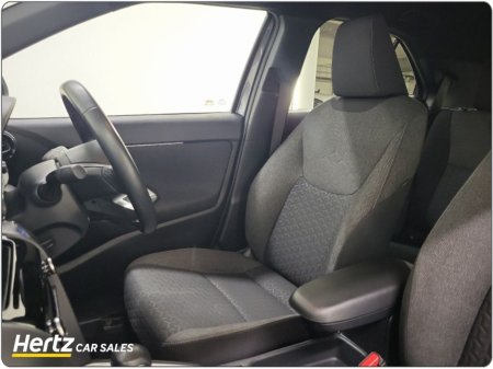 2023 Toyota Yaris Cross DESIGN HEV 1.5 Petrol Automatic €25,895 thumbnail