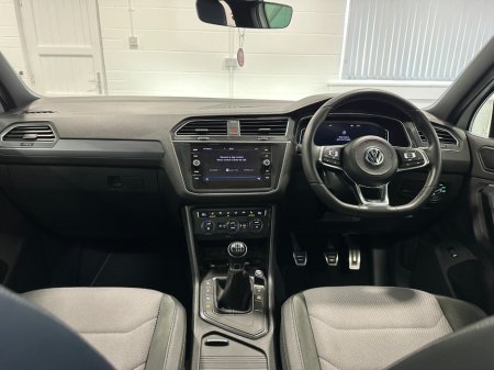 2019 Volkswagen Tiguan - thumbnail 38