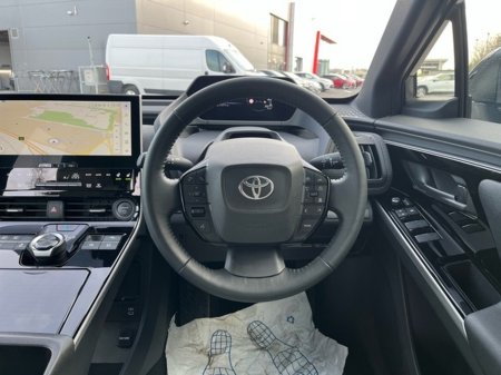 2025 Toyota bZ4X - thumbnail 10