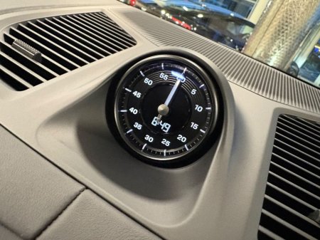 2024 Porsche Cayenne - thumbnail 33