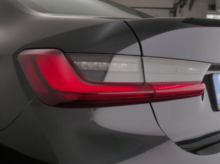 2024 BMW 3 Series - thumbnail 19