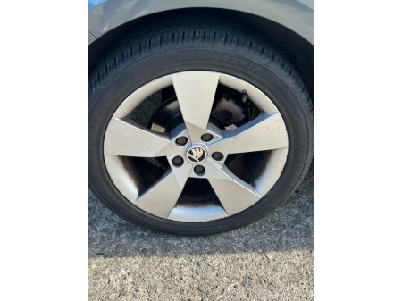 2014 Skoda Octavia - thumbnail 5