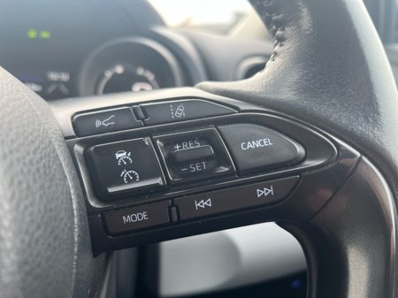 2022 Toyota Yaris Cross CR LUNA 4DR AUTO €22,888 thumbnail