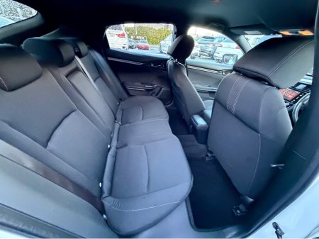 2017 Honda Civic - thumbnail 29