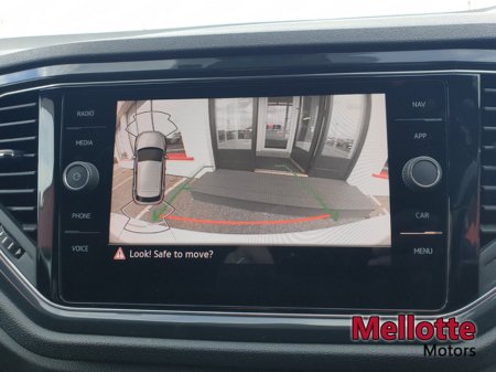 2021 Volkswagen T-Roc 2.0TDI DESIGN AUTO 150BHP €27,950 thumbnail