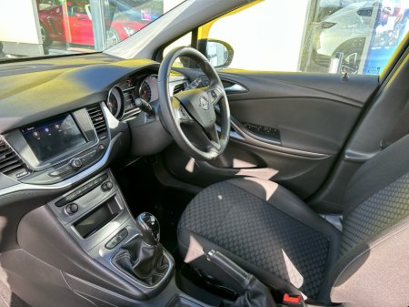 2021 Opel Astra - thumbnail 2