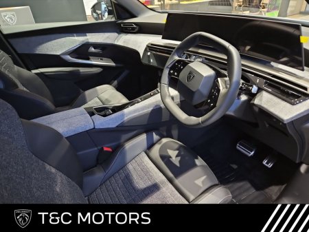 2026 Peugeot 3008 Allure 73kWh 527KMs Range, *Heated Front Seats* Front & Rear Sensors with Camera, Heated Steering Wheel, Wireless Apple Carplay & Android Auto. €48,495 thumbnail