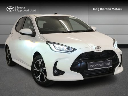 2025 Toyota Yaris HYBRID LUNA-SPORT €27,750