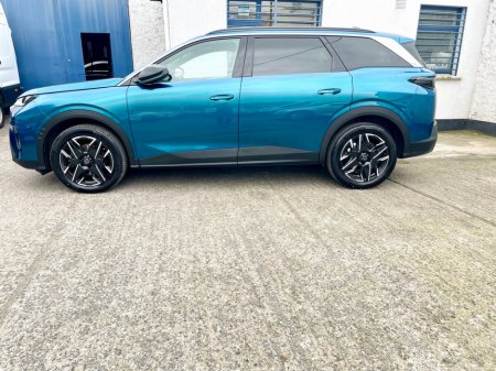 2025 Peugeot 5008 - thumbnail 32