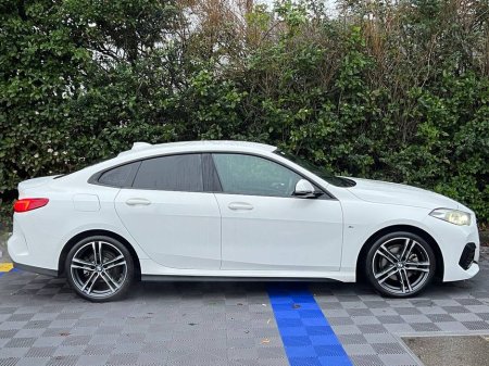 2020 BMW 2 Series 218d M-SPORT 2.0 // VERY LOW MILEAGE // FULL SERVICE HISTORY// AMBIENT LIGHTING PACK €29,900