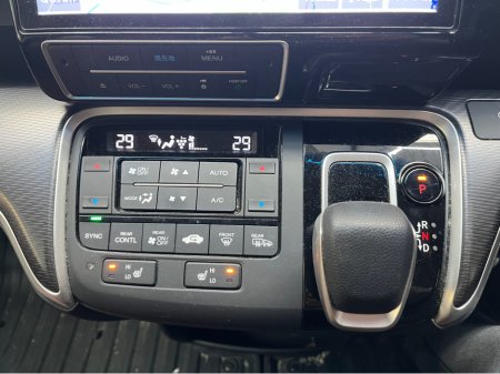 2021 Honda Stepwagon - thumbnail 22