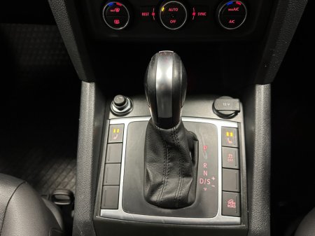 2019 Volkswagen Amarok - thumbnail 36