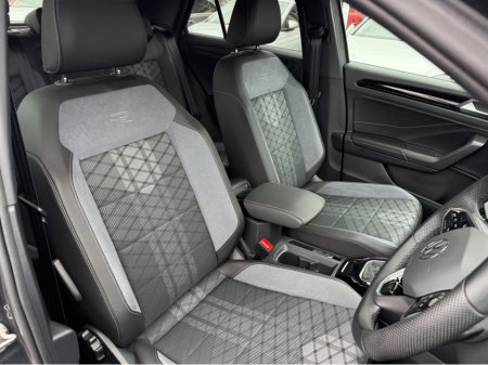 2024 Volkswagen T-Roc - thumbnail 10