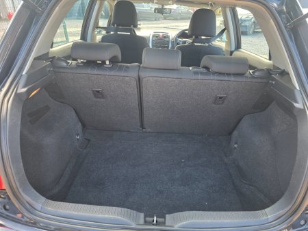 2011 Toyota Auris - thumbnail 6