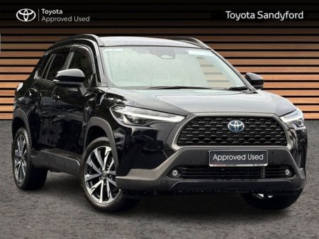 2024 Toyota Corolla Cross TOP SPEC SOL 1.8 HYBRID SOL PLUS EXTRAS // POWER TAILGATE // PAN ROOF // REAR CAMERA // APPLE CARPLAY/ANDROID AUTO // AIR CON // FULL WARRANTY €38,945 thumbnail