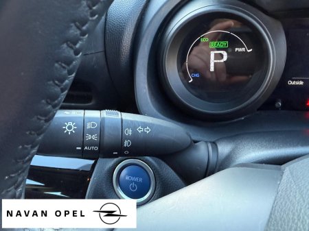 2023 Toyota Yaris Cross Cross Luna 1.5 Hybrid €26,950 thumbnail