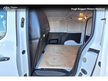 2024 Toyota Proace City - thumbnail 16