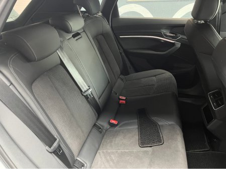 2022 Audi e-tron - thumbnail 15