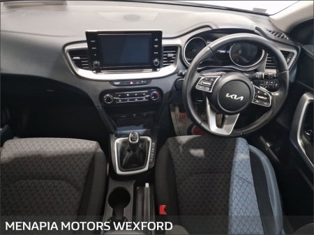 2023 Kia Ceed 1.6 MHEV K2 Diesel €19,995