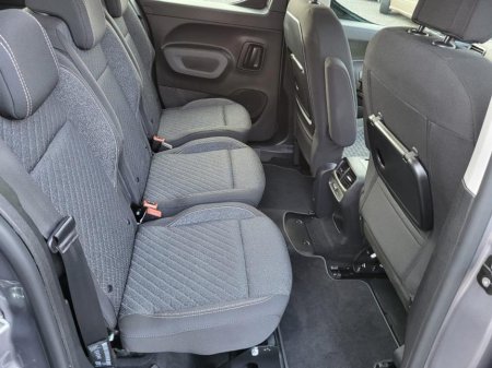 2025 Peugeot Rifter - thumbnail 18