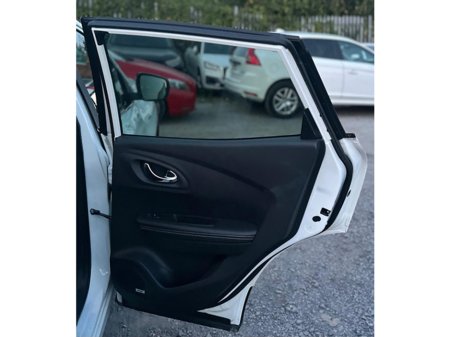 2018 Renault Kadjar - thumbnail 9