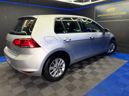 2015 Volkswagen Golf 1.2 TSI DSG 5DR 110HP Lounge €12,999 thumbnail