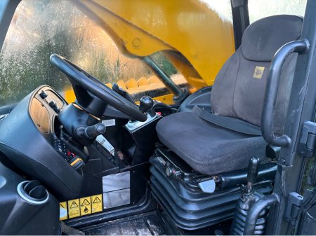 2015 JCB 804 JCB 536-60 €43,000 thumbnail