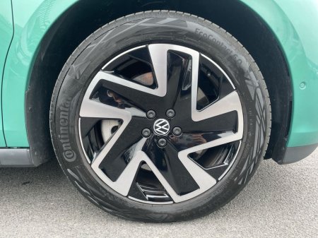 2025 Volkswagen ID.Buzz  €66,975 thumbnail