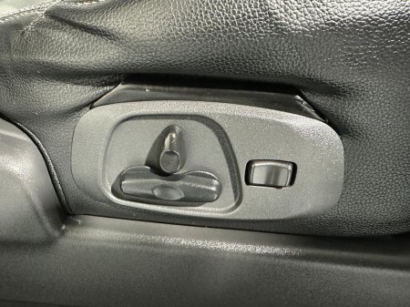 2017 Mitsubishi Pajero 3.2 DiD LWB 2 Seater N1 Commercial €27,500 thumbnail